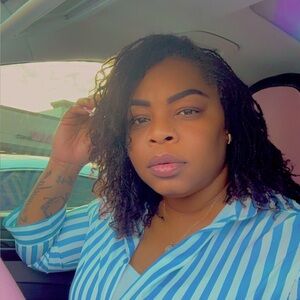 Meet your Posher, Laveria